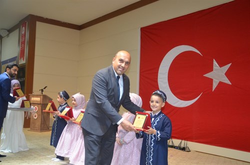 Kaymakamımız Sayın Mustafa CAN, İlçe Müftülüğümüz Hilaliye 4-6 Yaş Kur’an Kursu Yıl Sonu Programına Katıldı